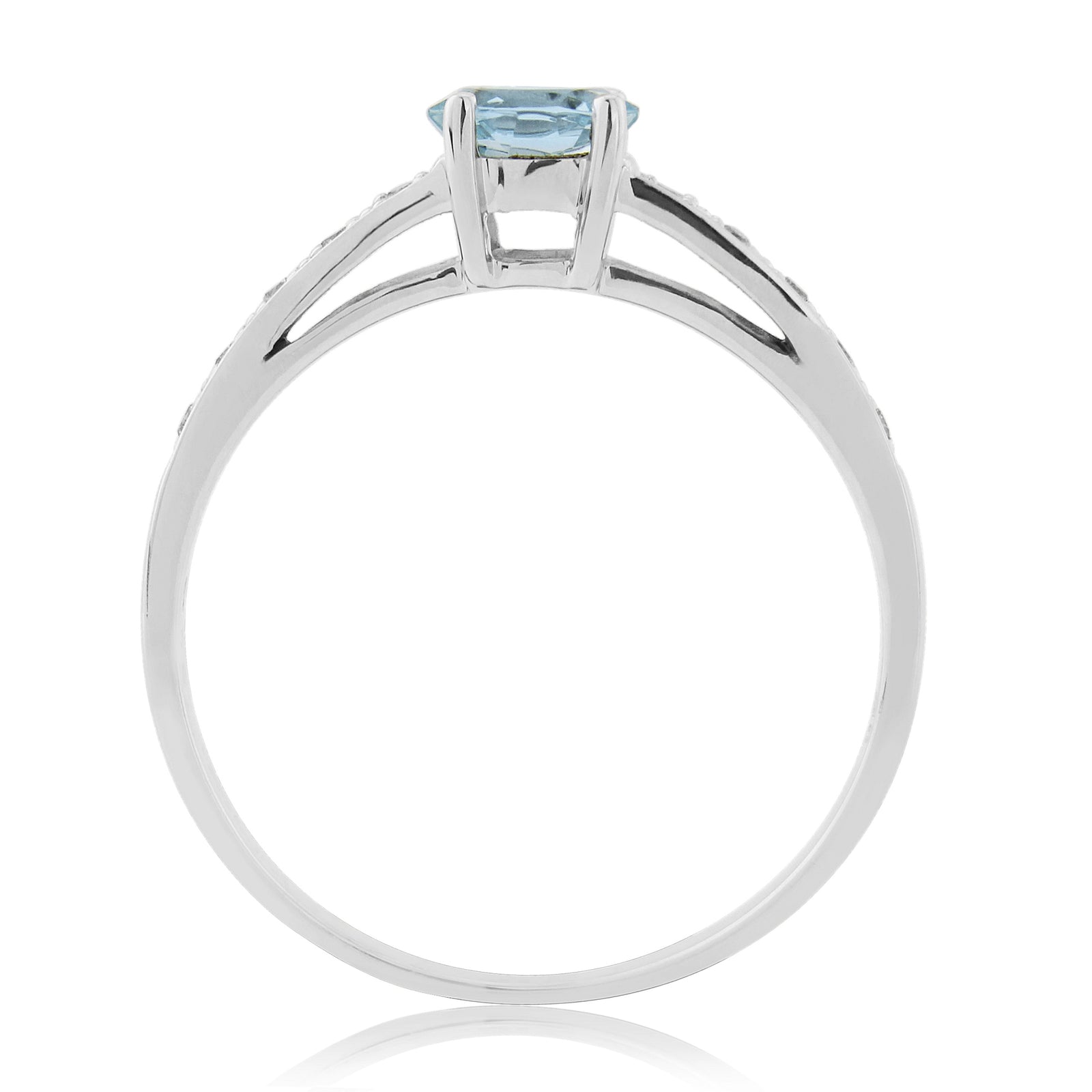 9ct white gold 5x4mm oval aquamarine & diamond ring 0.06ct