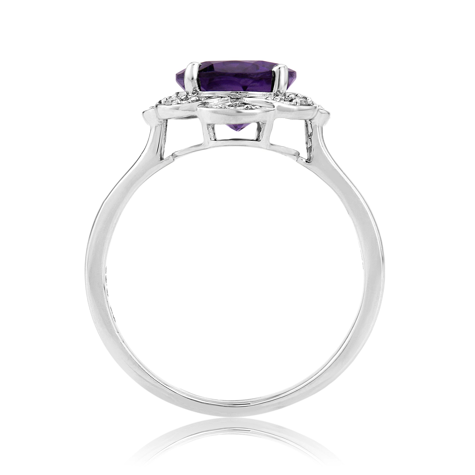 9ct white gold 10x8mm oval amethyst & diamond cluster ring 0.03ct
