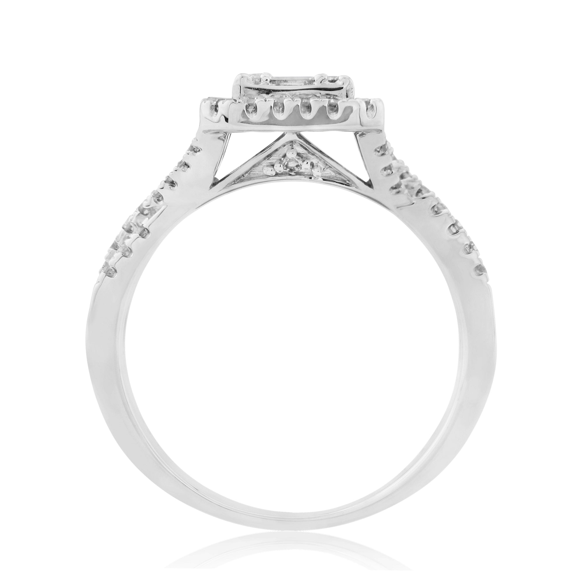 9ct white gold brilliant & baguette cut diamond cluster ring 0.62ct