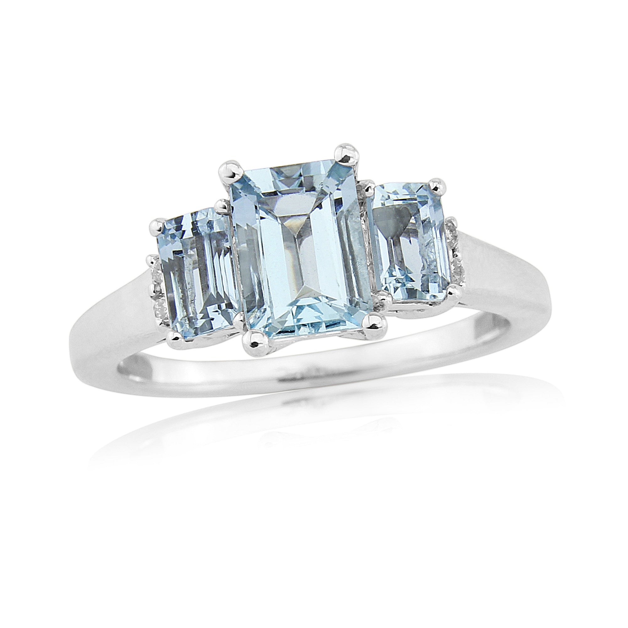 9ct white gold triple octagaon cut aquamarine (7x5mm & two 5x3mm) & diamond ring 0.03ct