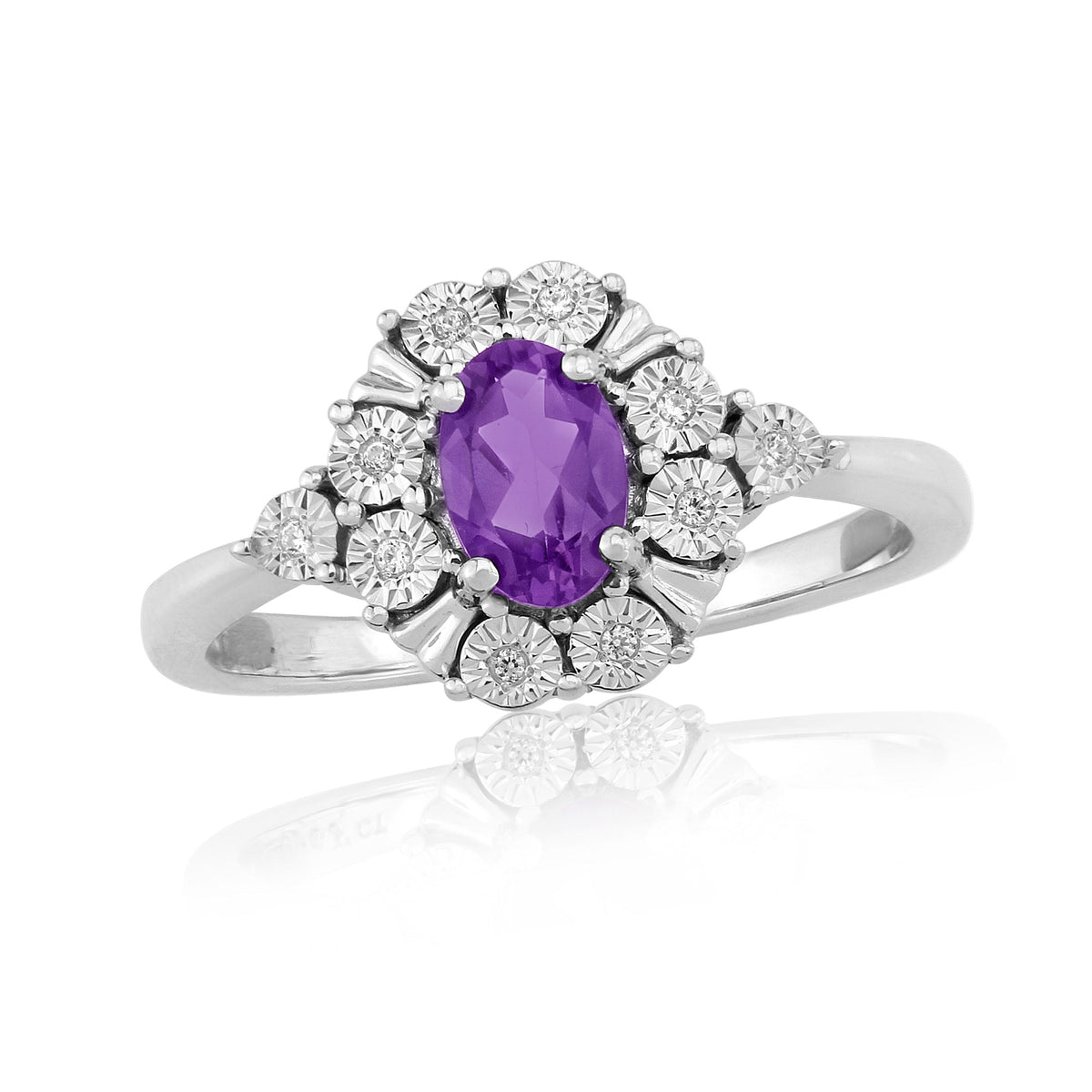 9ct white gold 6x4mm oval amethyst &amp; miracle plate diamond cluster ring 0.03ct