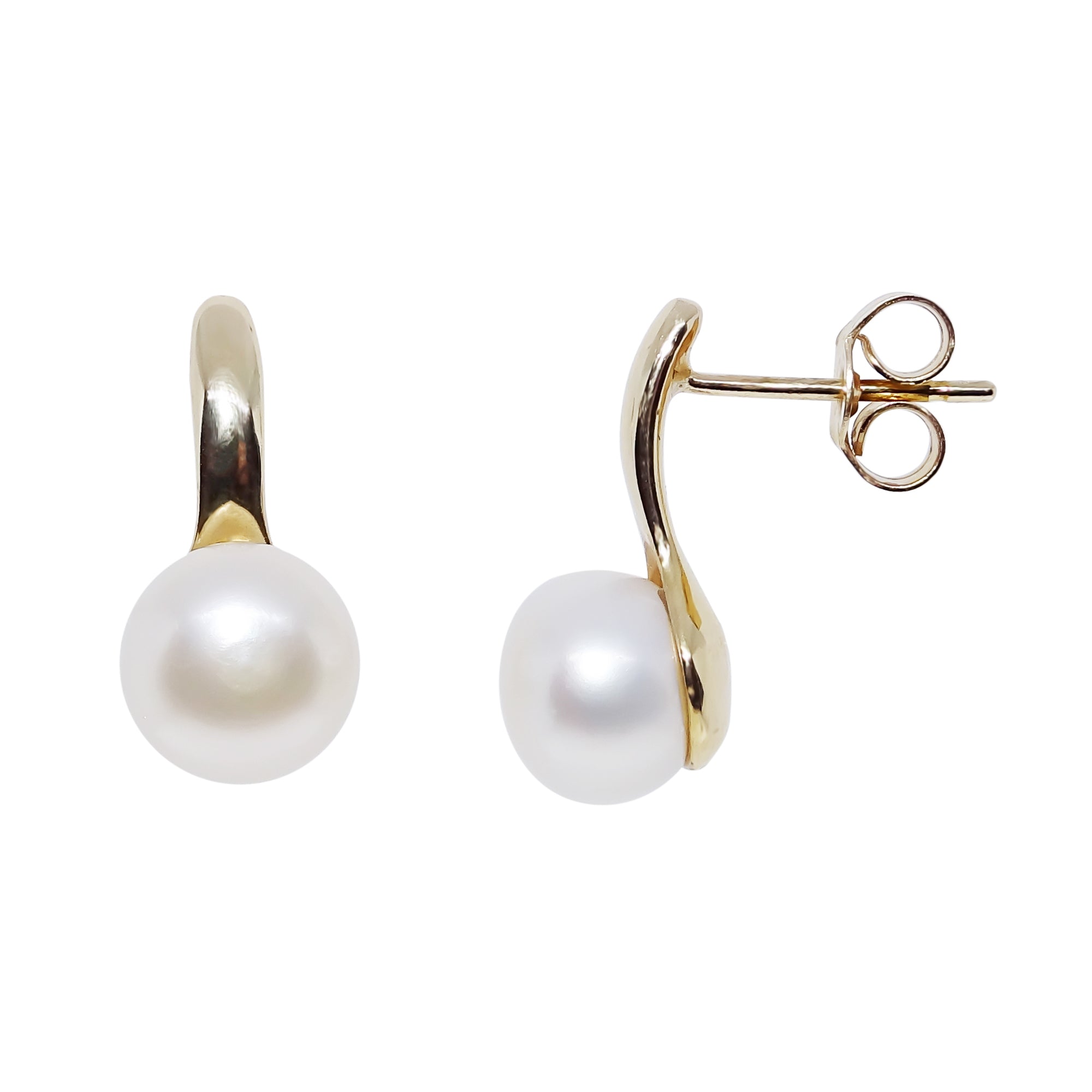 9ct gold  freshwater pearl stud earrings