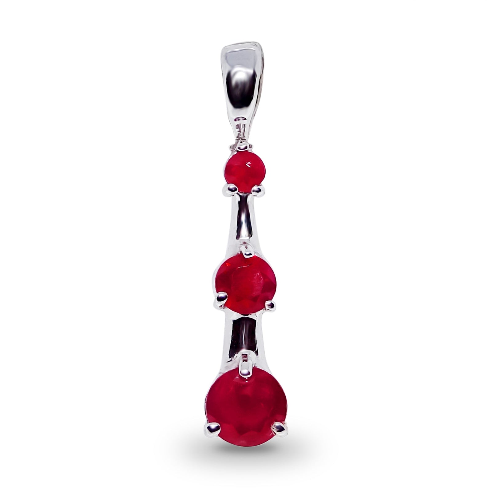 9ct white gold triple round ruby (2,3 & 4mm) pendant