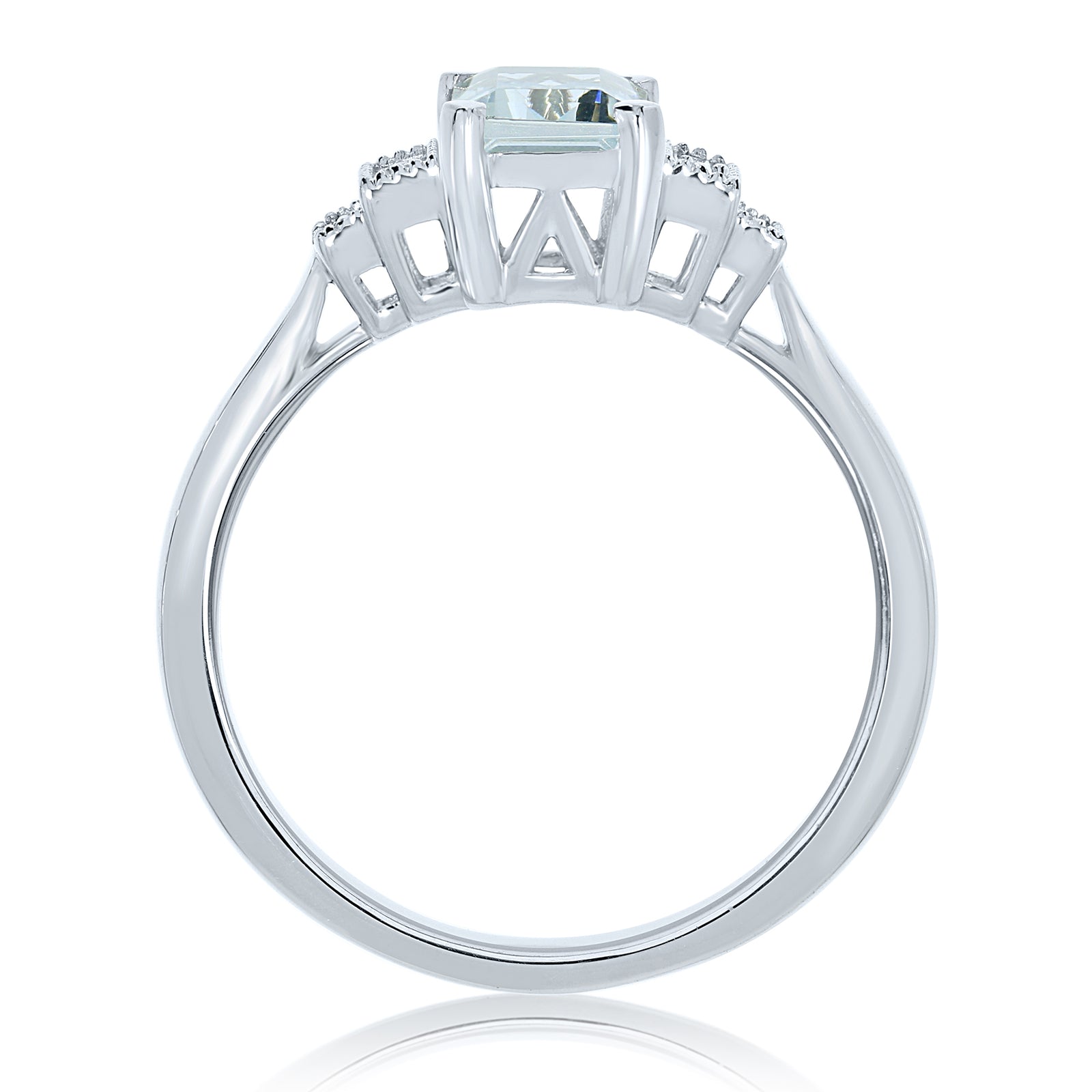 9ct white gold 7x5mm octagon cut aquamarine & stepped diamond shoulders ring 0.11ct