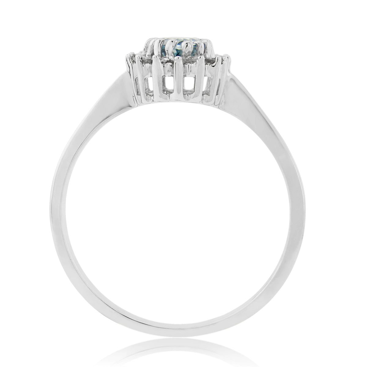 9ct white gold 6x4mm oval aquamarine & diamond cluster ring 0.12ct