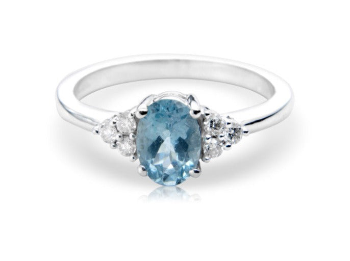 9ct white gold 7x5mm oval aquamarine & triple diamond shoulders ring 0.15ct