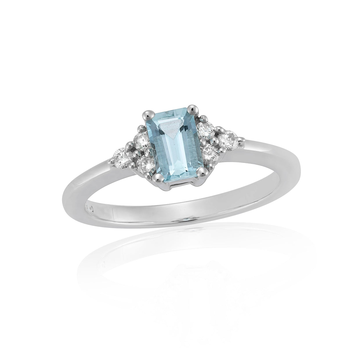 9ct white gold 6x4mm octagon cut aquamarine &amp; triple diamond shoulders ring 0.15ct