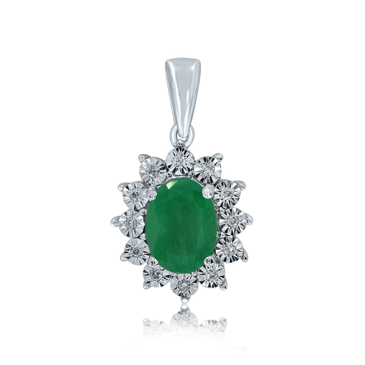 9ct white gold 7x5mm oval emerald &amp; miracle plate diamond cluster pendant 0.04ct