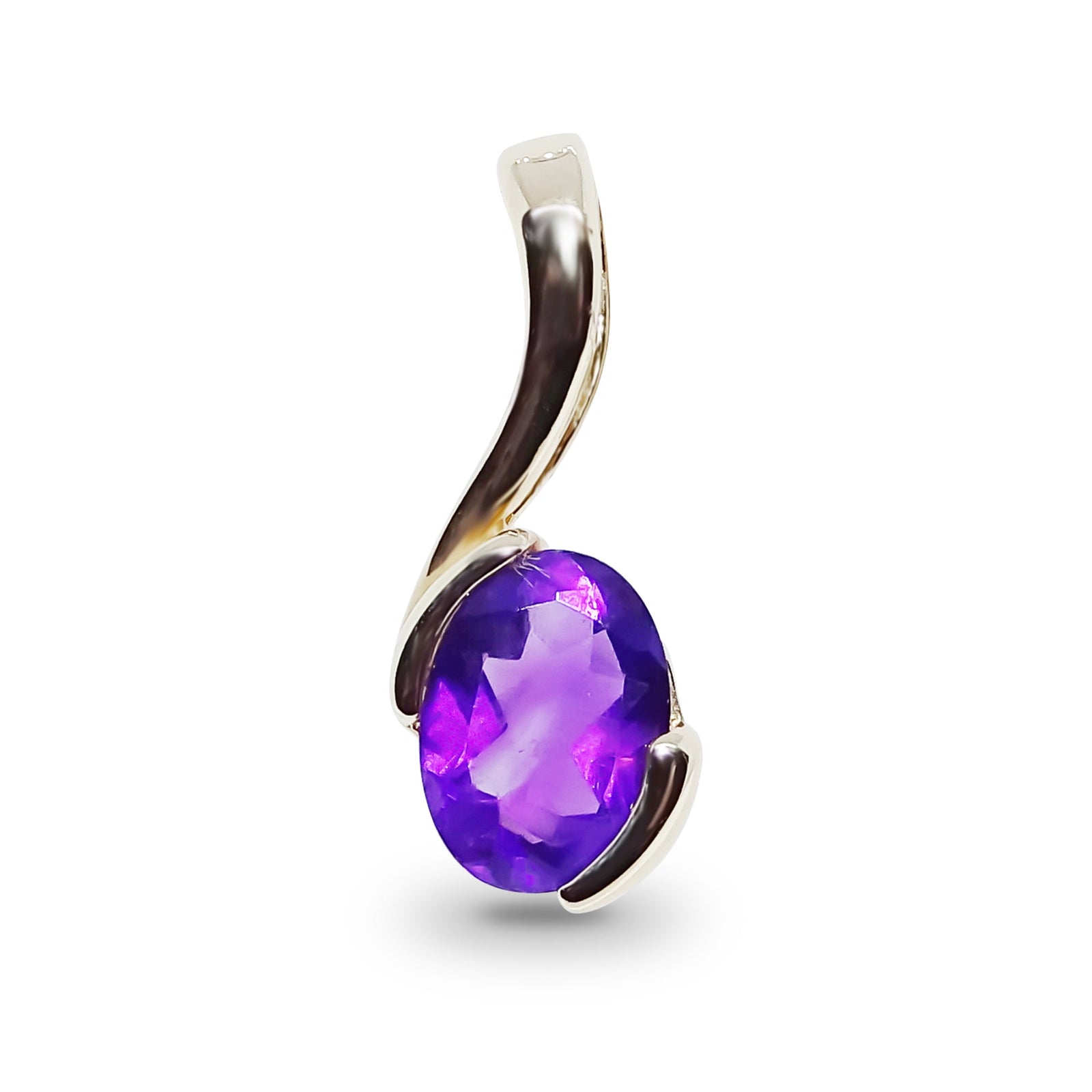 9ct gold 7x5mm oval amethyst pendant