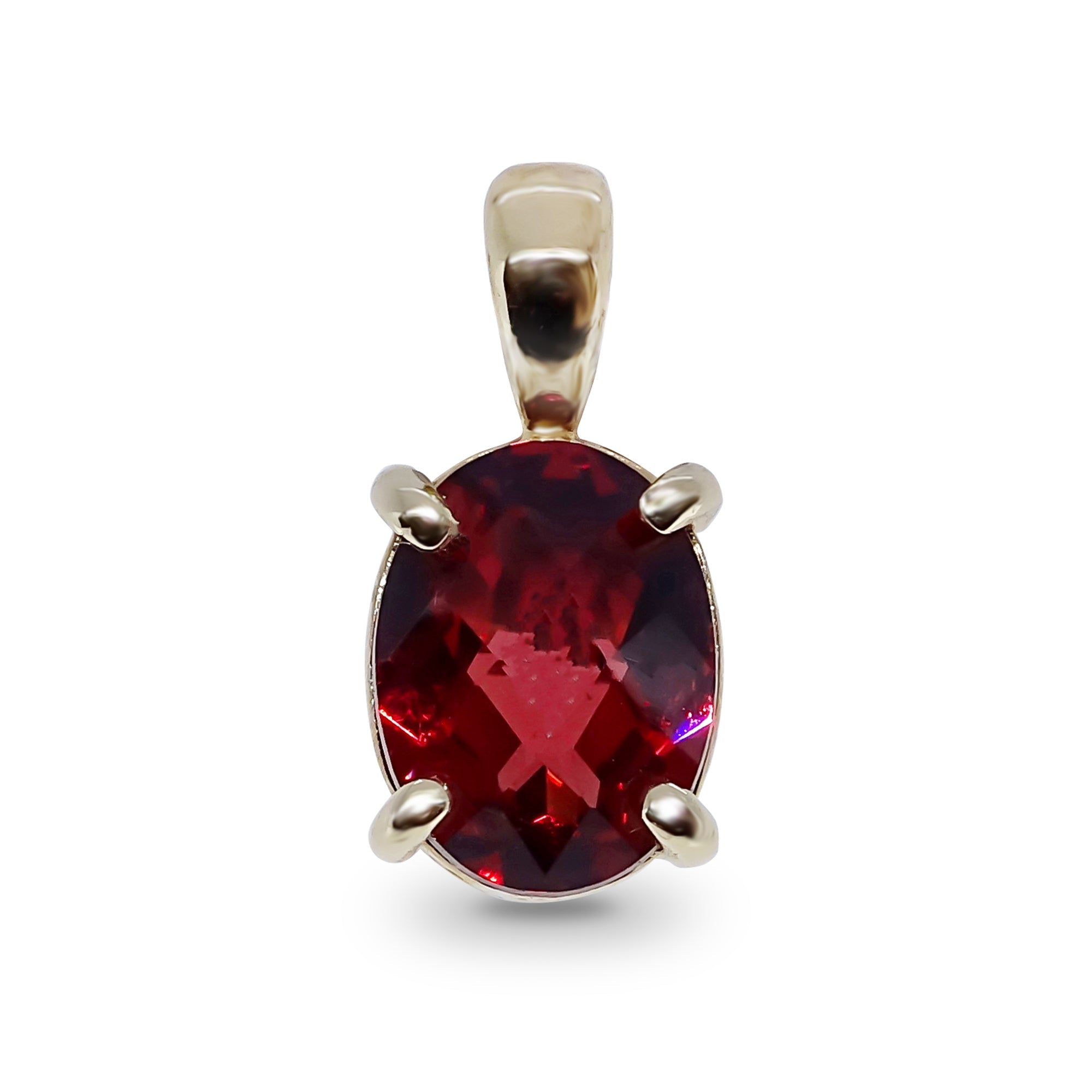 9ct gold checkerboard cut 8x6mm oval garnet pendant