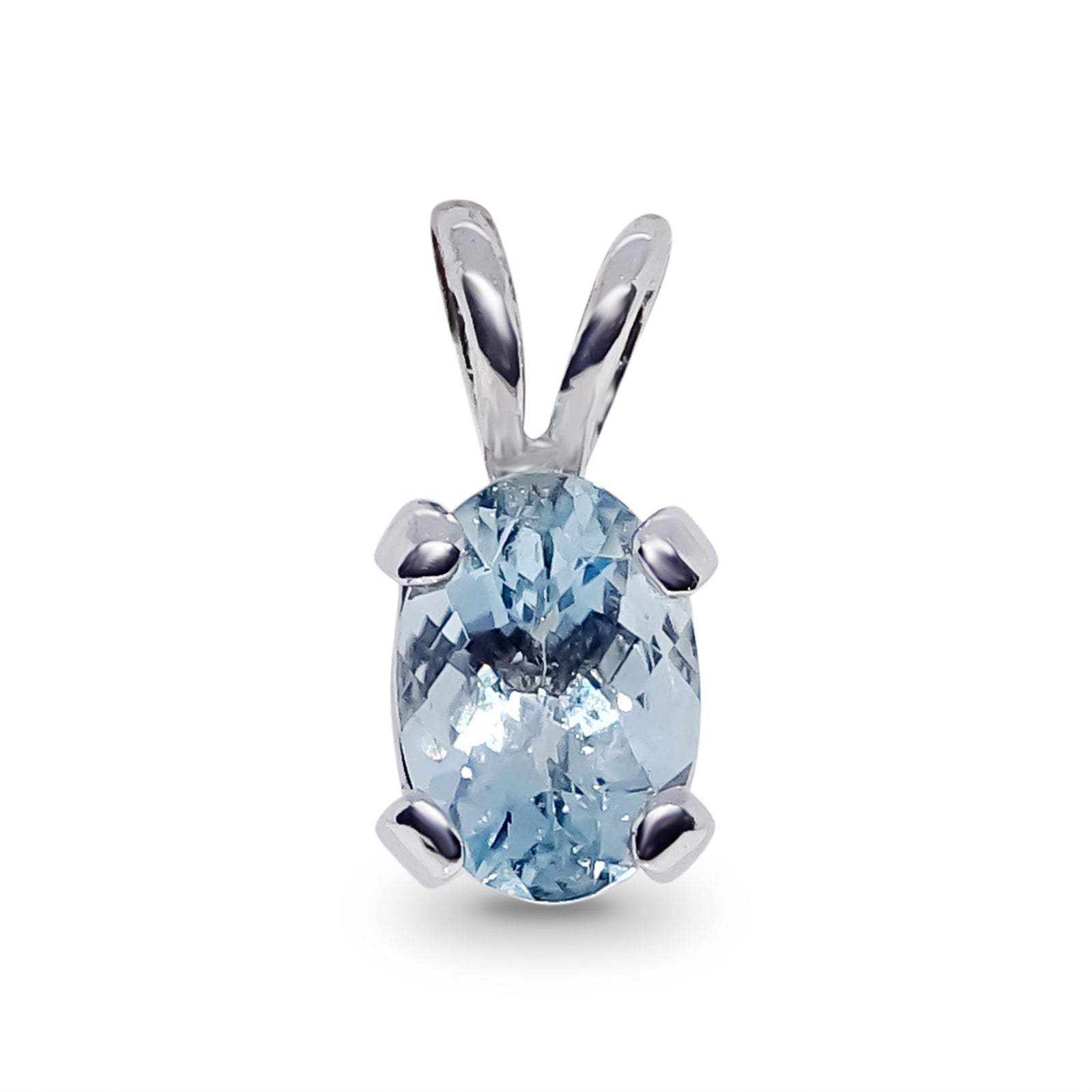 9ct white gold 7x5mm oval aquamarine pendant